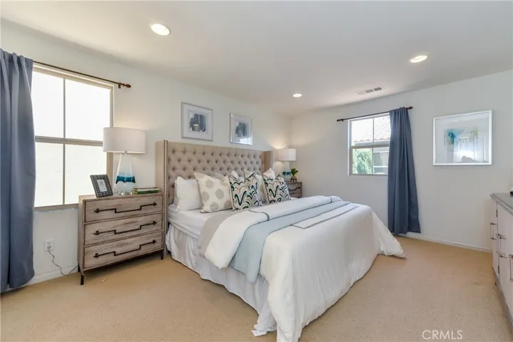 77 Keepsake 44, Irvine, California 92618