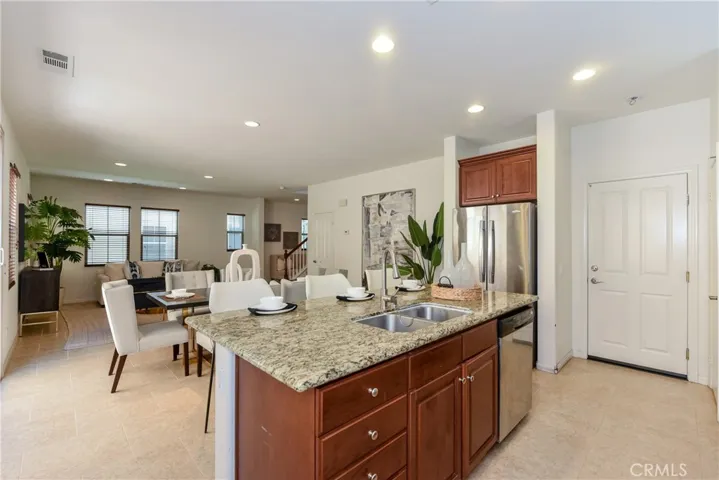 77 Keepsake 44, Irvine, California 92618