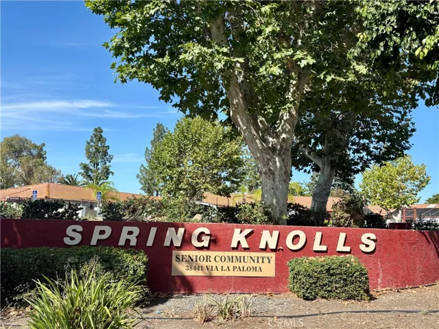 Spring Knolls has amenities galore!