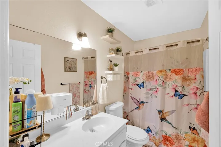 16131 Pamela, Victorville, California 92395