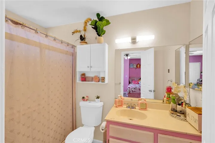 16131 Pamela, Victorville, California 92395