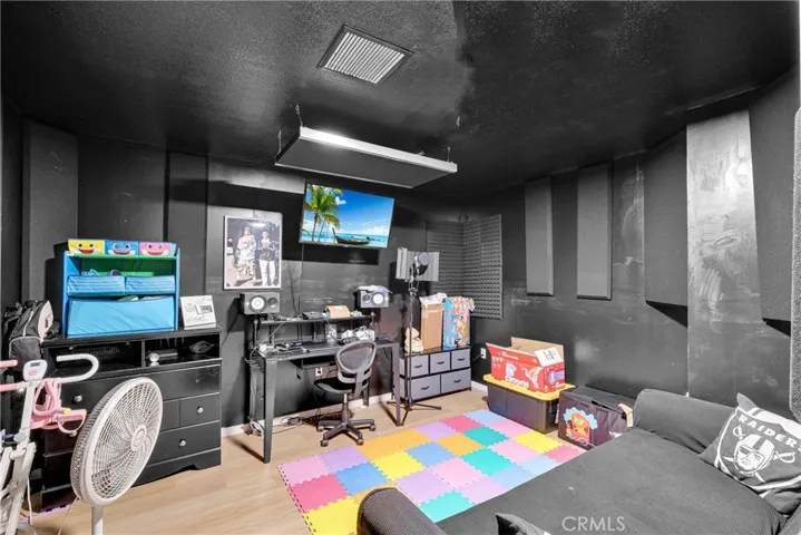 16131 Pamela, Victorville, California 92395