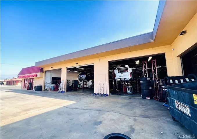 185 E Foothill Boulevard, Rialto, California 92376