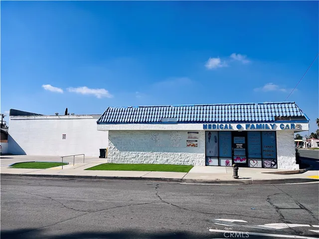 185 E Foothill Boulevard, Rialto, California 92376
