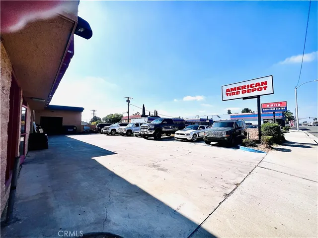 185 E Foothill Boulevard, Rialto, California 92376