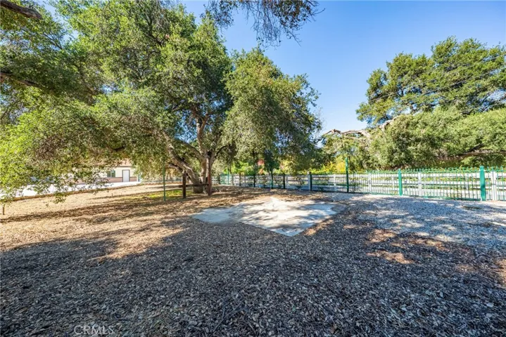 26251 Ravenhill Road, Canyon Country, California 91387