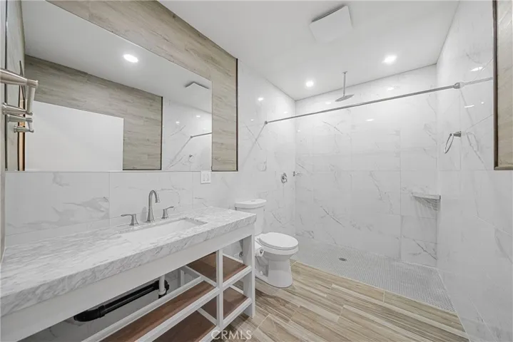 26251 Ravenhill Road, Canyon Country, California 91387