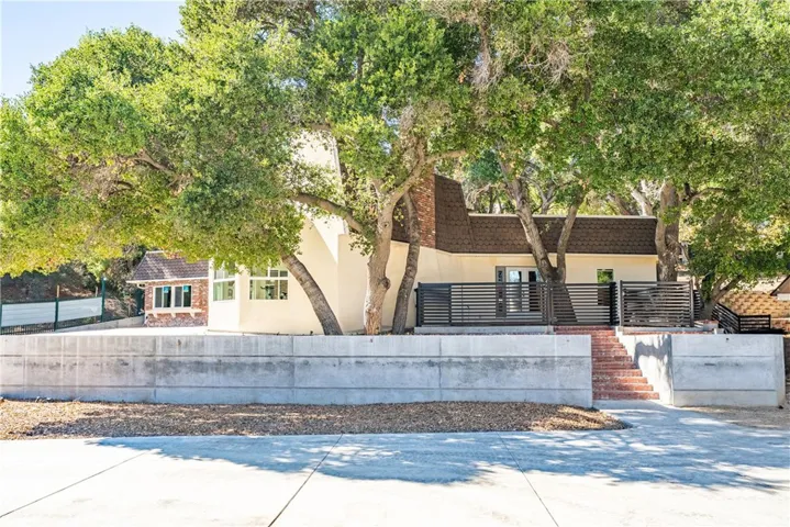 26251 Ravenhill Road, Canyon Country, California 91387