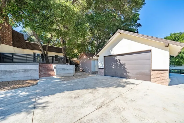 26251 Ravenhill Road, Canyon Country, California 91387