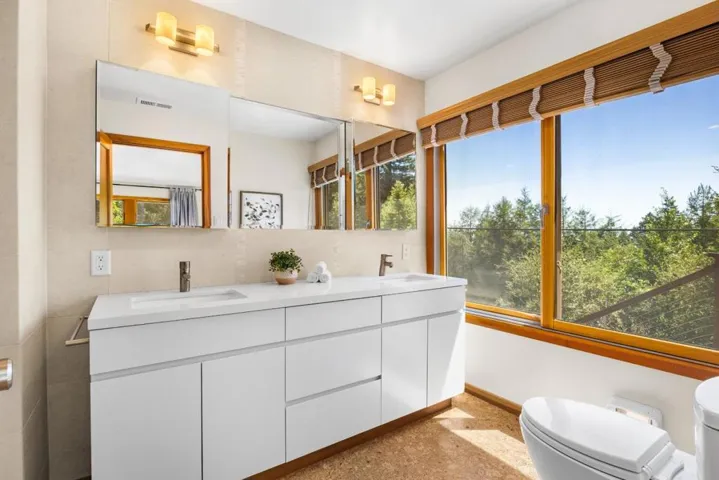 1095 Wilderfield, Los Gatos, California 95032