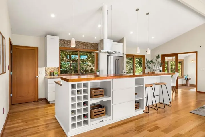 1095 Wilderfield, Los Gatos, California 95032