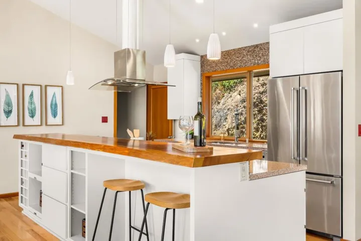 1095 Wilderfield, Los Gatos, California 95032
