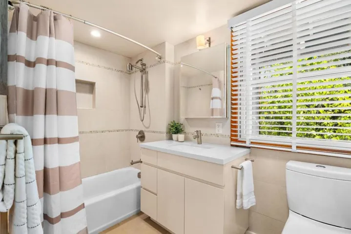 1095 Wilderfield, Los Gatos, California 95032