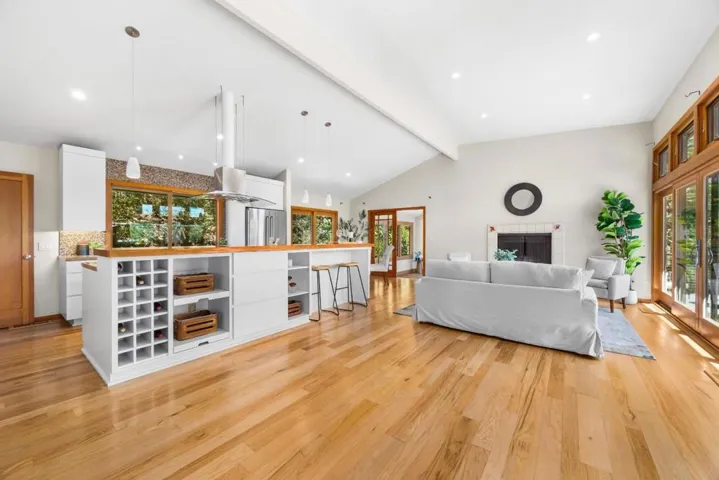 1095 Wilderfield, Los Gatos, California 95032