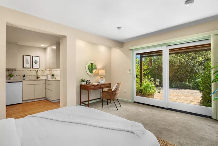 1095 Wilderfield, Los Gatos, California 95032