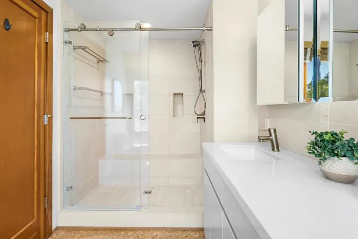 1095 Wilderfield, Los Gatos, California 95032