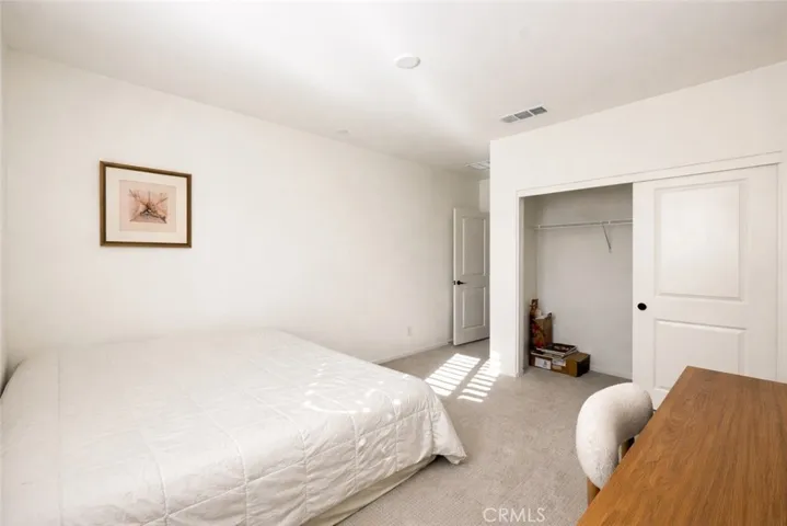 4102 S. Limecrest Paseo 6, Ontario, California 91761