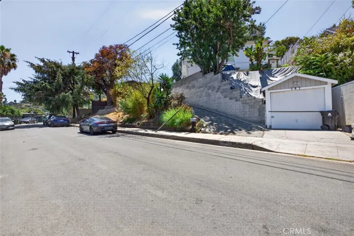 787 Terrace 49, Los Angeles, California 90042