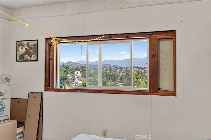 787 Terrace 49, Los Angeles, California 90042