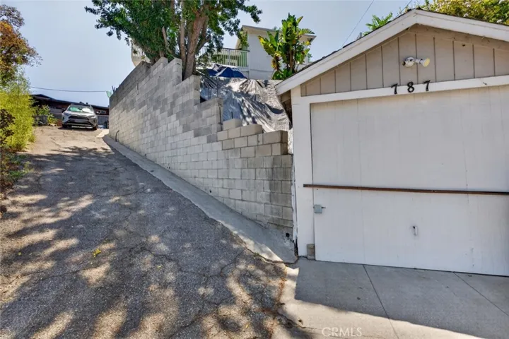787 Terrace 49, Los Angeles, California 90042