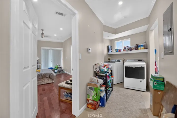 787 Terrace 49, Los Angeles, California 90042