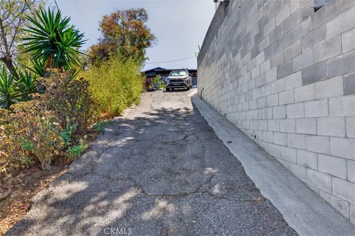787 Terrace 49, Los Angeles, California 90042
