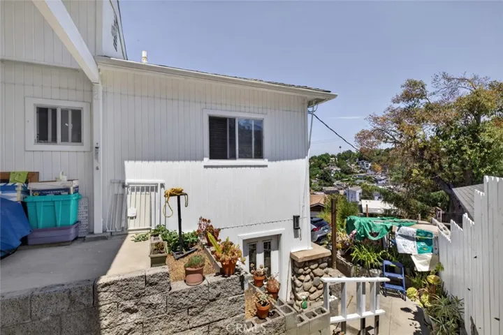 787 Terrace 49, Los Angeles, California 90042