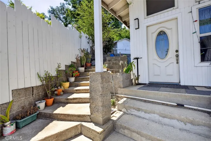 787 Terrace 49, Los Angeles, California 90042