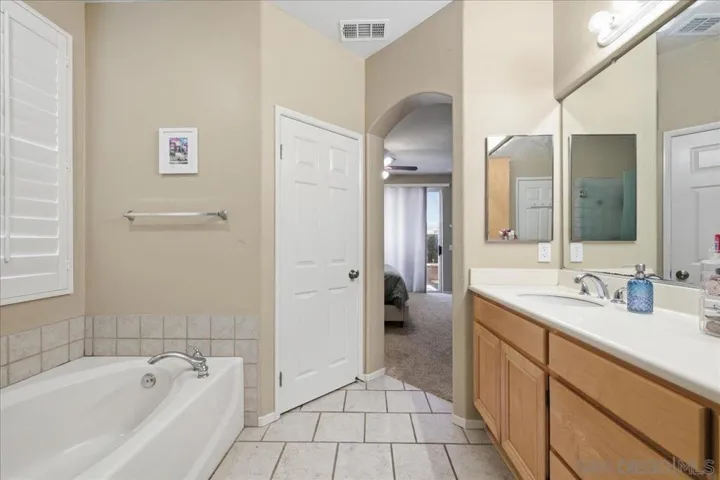 3513 Corte Ramon, Carlsbad, California 92009