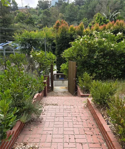 8709 Lookout Mountain, Los Angeles, California 90046