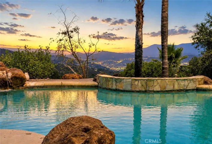 21330 Camino Arriba, Murrieta, California 92562