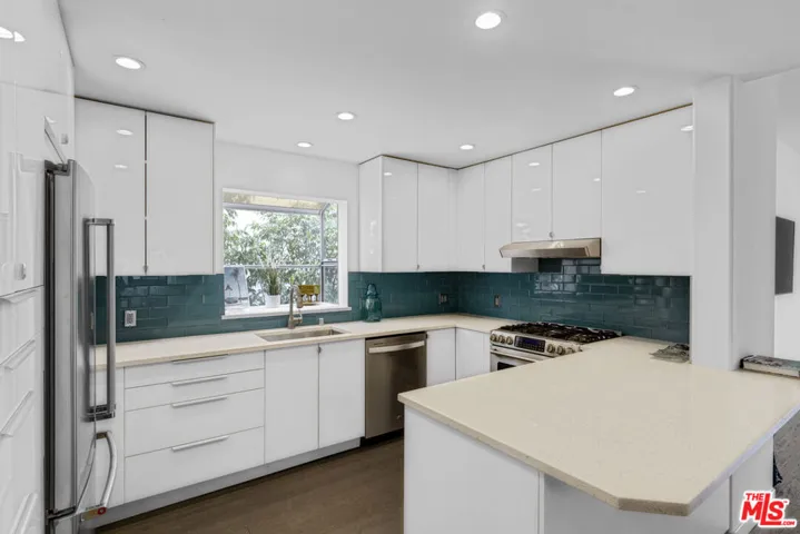115 Galleon Street #b, Los Angeles, California 90292