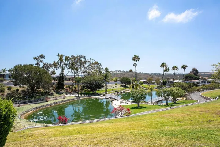 284 Picnic View Ln, Oceanside, California 92056