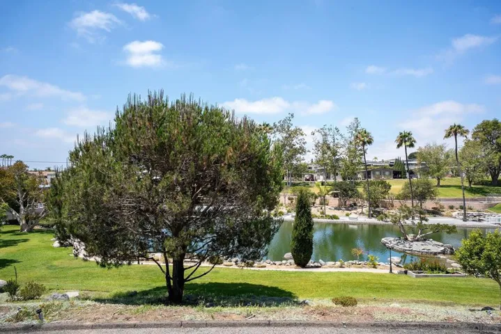 284 Picnic View Ln, Oceanside, California 92056