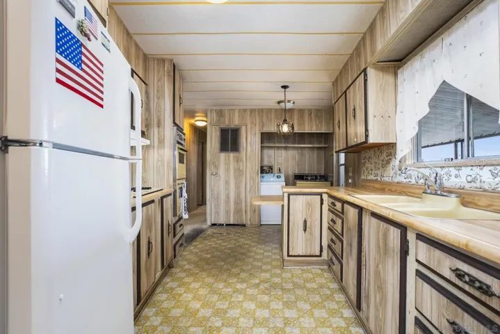 284 Picnic View Ln, Oceanside, California 92056