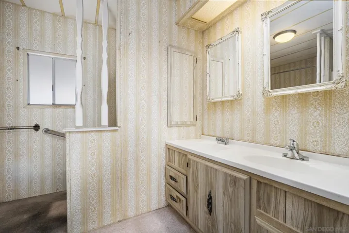 284 Picnic View Ln, Oceanside, California 92056
