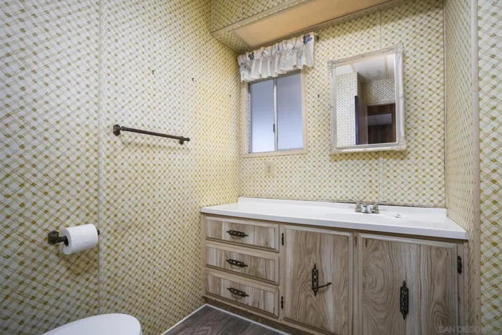 284 Picnic View Ln, Oceanside, California 92056