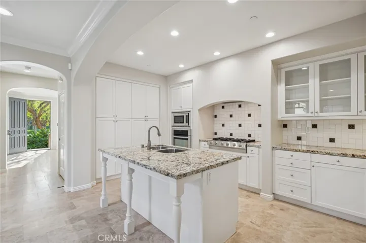 Open Kitchen
