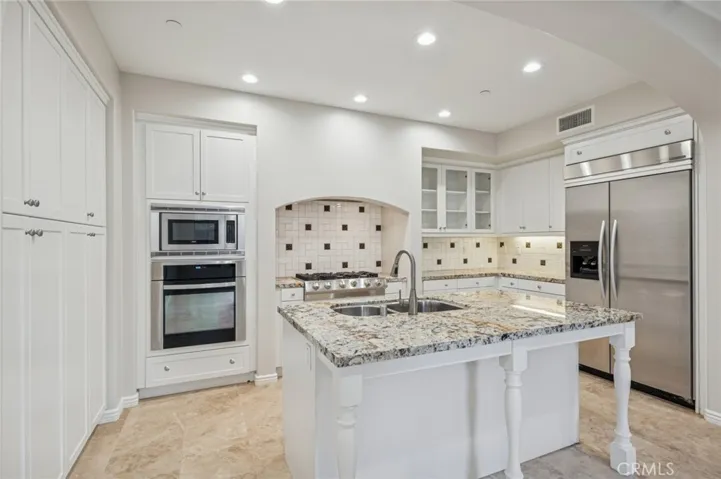Open Kitchen