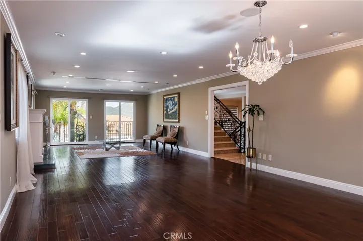 3435 Oakmont View Drive, Glendale, California 91208