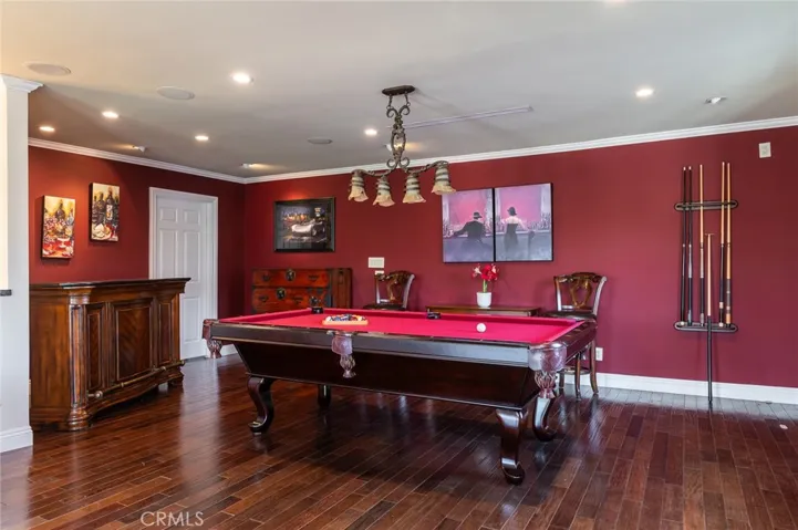 3435 Oakmont View Drive, Glendale, California 91208