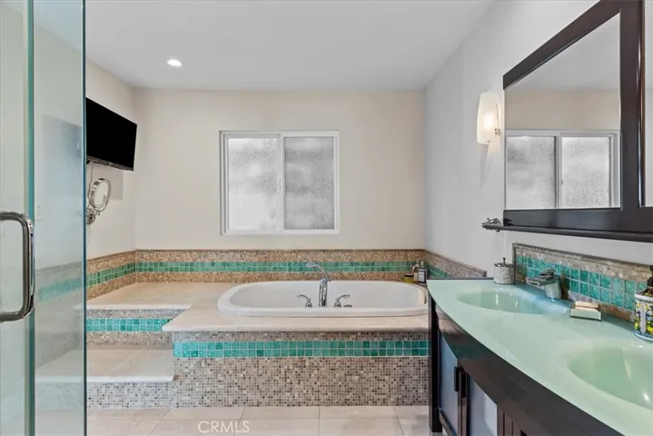 3435 Oakmont View Drive, Glendale, California 91208