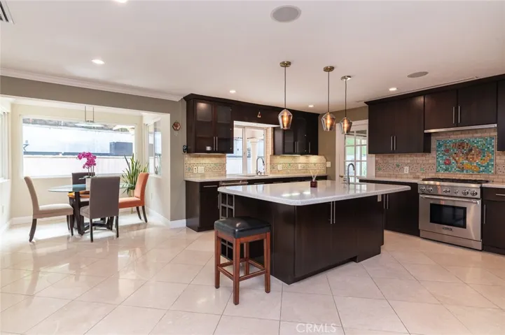 3435 Oakmont View Drive, Glendale, California 91208