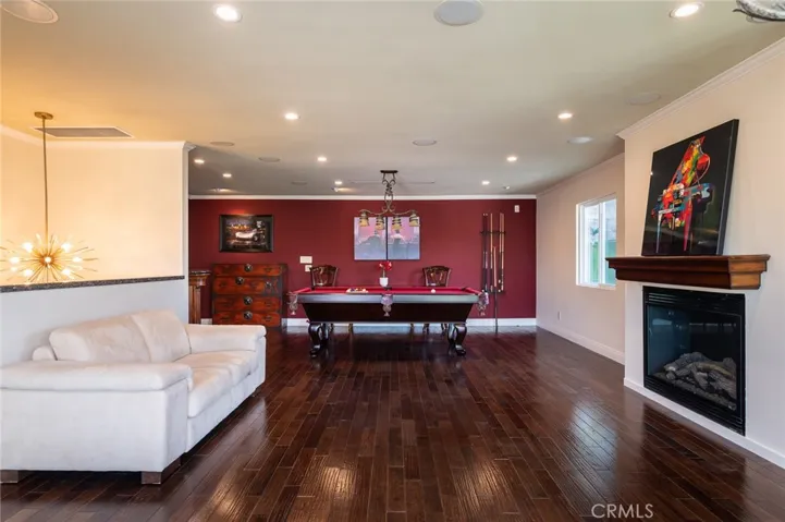 3435 Oakmont View Drive, Glendale, California 91208