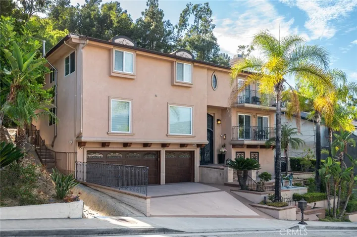 3435 Oakmont View Drive, Glendale, California 91208