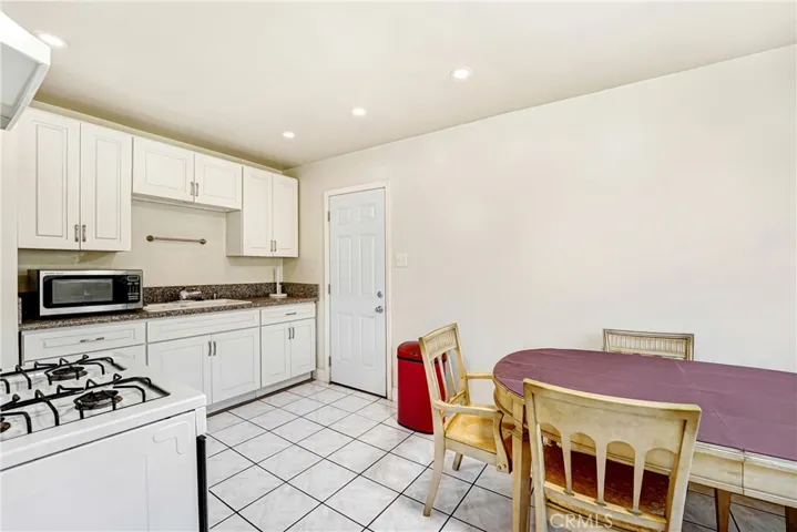 3818 W 111th Place, Inglewood, California 90303