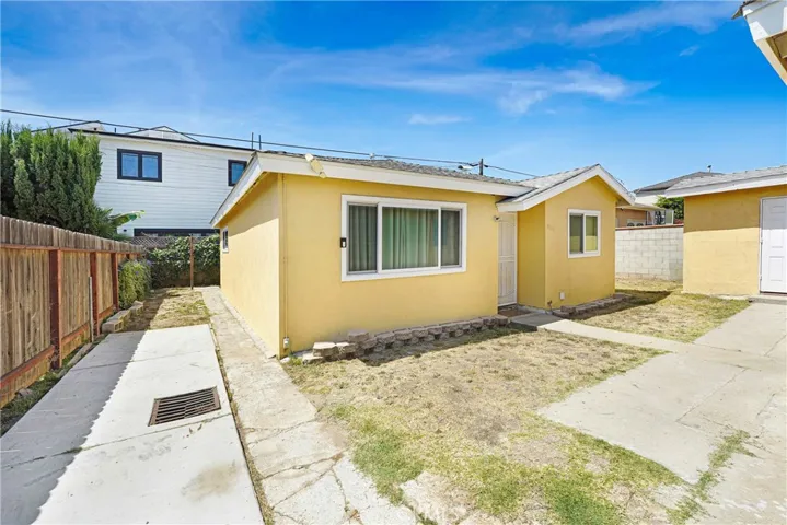 3818 W 111th Place, Inglewood, California 90303