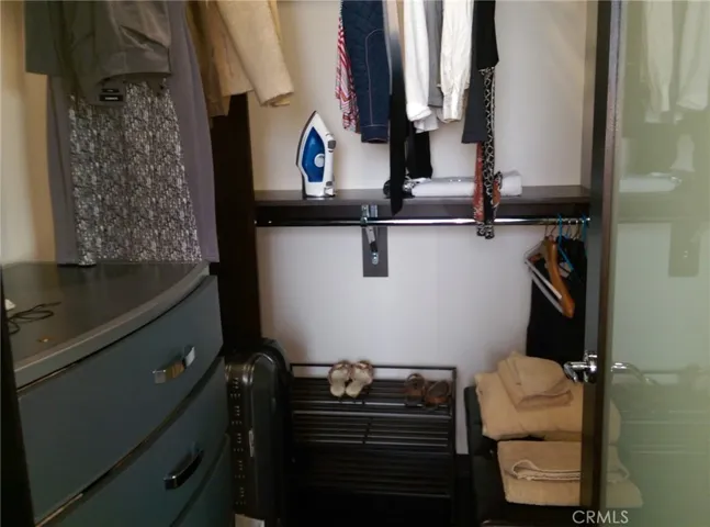 Walk-in closet