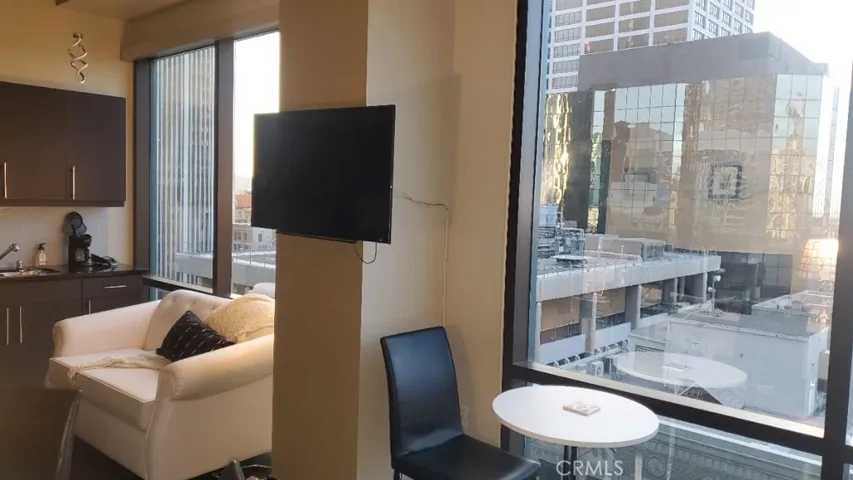 Floor to ceiling windows