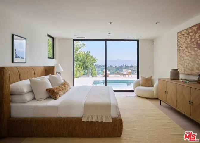 11411 Dona Teresa Drive, Los Angeles, California 91604